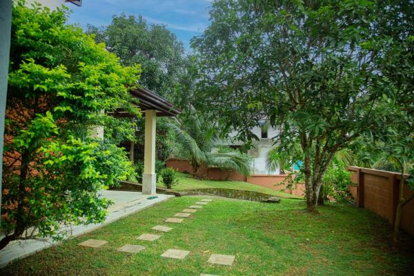 Na zdjęciu widoczny jest obiekt Back Forest Villa położony w mieście Hapugala.