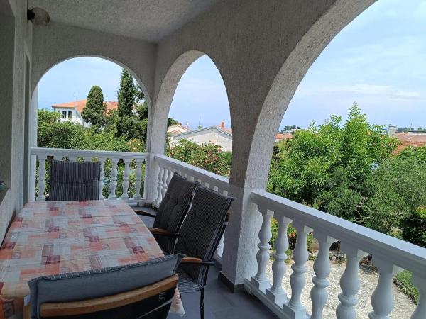 Apartment Maro And Studio Nora - Malinska