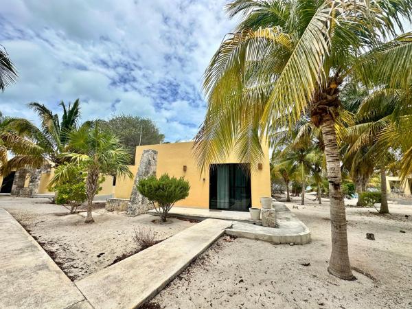 Nella foto è visibile l'oggetto Private 2-Bedroom Beachfront Villa in Celestún - Your Secluded Escape situato nella città di Celestún.