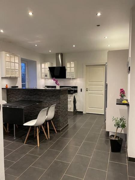 A la foto es mostra l'objecte Ferielejlighed i landlige omgivelser situat a la ciutat de Vejle.