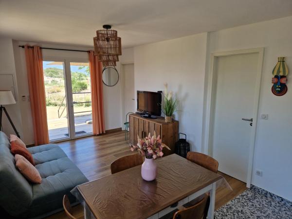 A la foto es mostra l'objecte T2 Neuf climatisé dans villa à Corbara situat a la ciutat de Corbara.