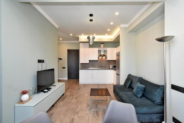 Amiryan street, 1 bedroom LUXE apartment with beautiful view AM264, Ереван