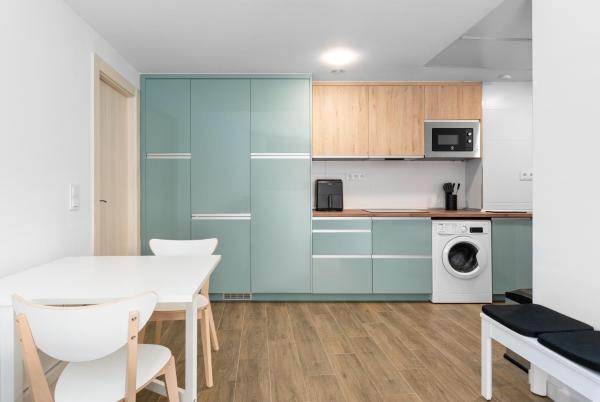 La photo montre l'objet Wintowinrentals charming apartament & new building, close beach situé dans la ville de Rincón de la Victoria.