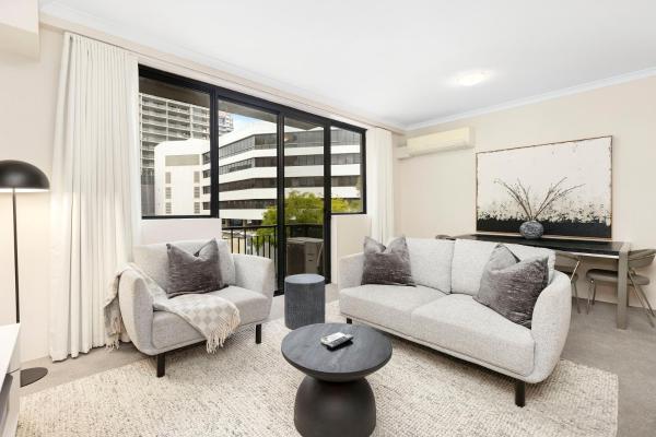 Nella foto è visibile l'oggetto 1BR Stylish Suite on Hay St situato nella città di Perth.