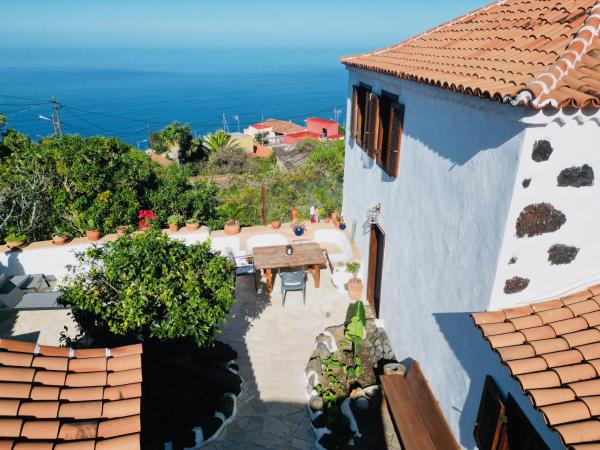 A la foto es mostra l'objecte Finca mit Meerblick und Jacuzzi situat a la ciutat de Las Cruces.