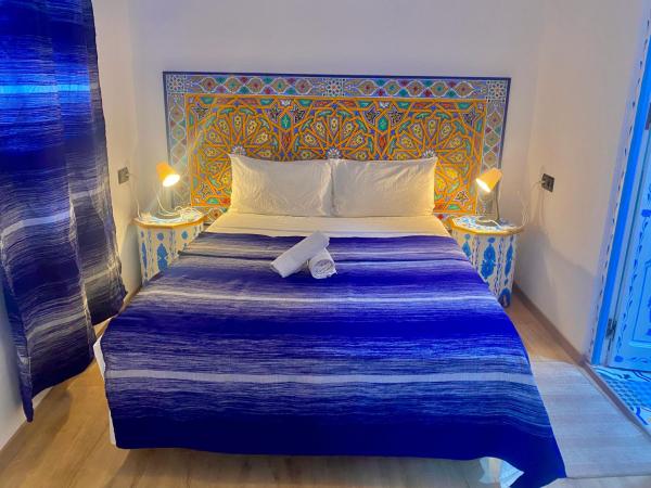 A la foto es mostra l'objecte Hotel Miramonte situat a la ciutat de Xauen.