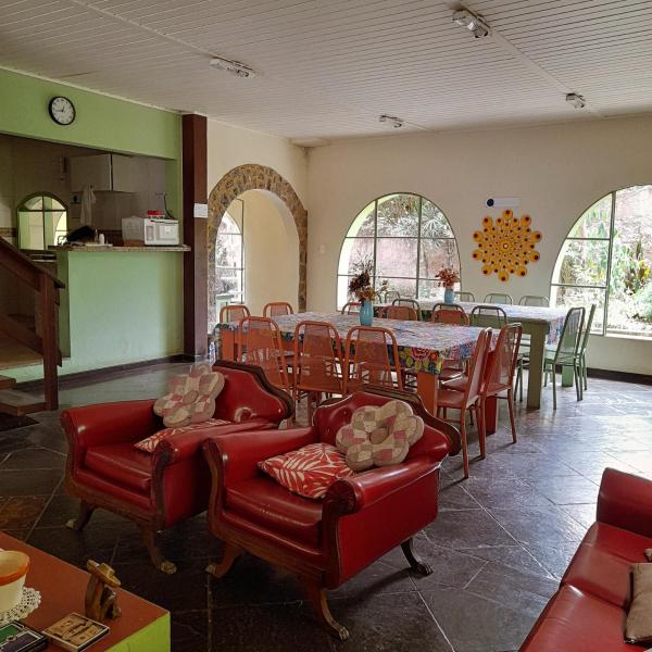 写真にはペトロポリス市にあるItaipava Hostelが写っています。