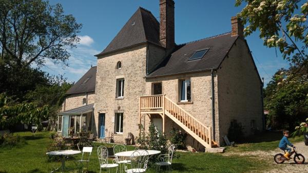 A la foto es mostra l'objecte Gîte de la Ressourcery situat a la ciutat de Vierville.