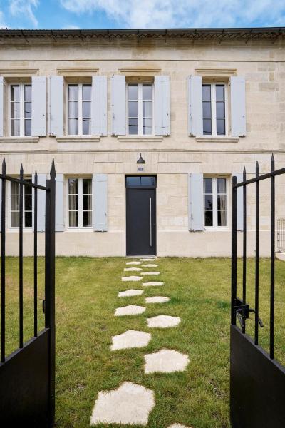 På billedet ses objektet Villa Condat beliggende i byen Libourne.