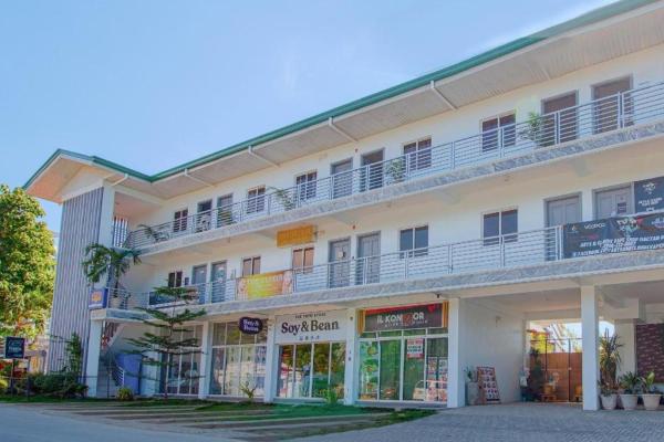På billedet ses objektet RedDoorz At Fat J Apartelle Mactan beliggende i byen Mactan.