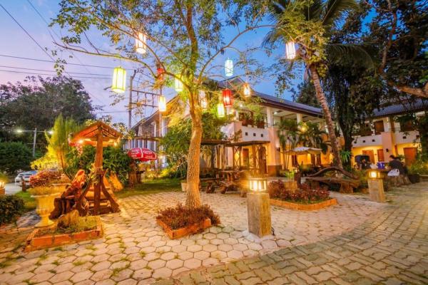 A la foto es mostra l'objecte Huandalha Resort situat a la ciutat de Mae Tha.