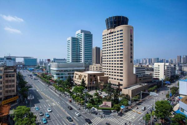 På billedet ses objektet Kunming Jinjiang Hotel beliggende i byen Kunming.