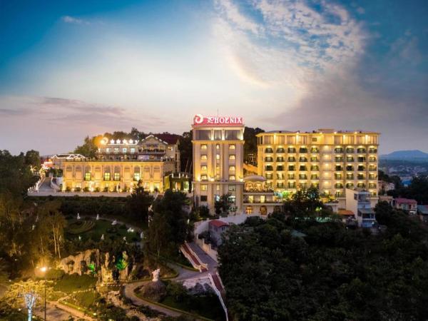 Na fotografii je vidět objekt Phoenix Resort Bac Ninh nacházející se ve městě Ðáp Cầu.