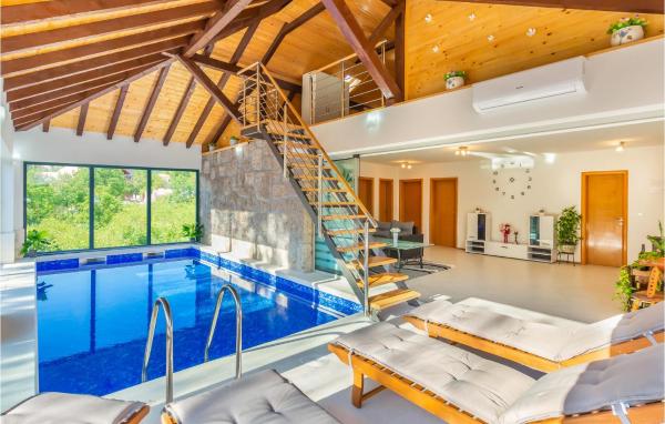Amazing Home In Lokvicici - Croatie