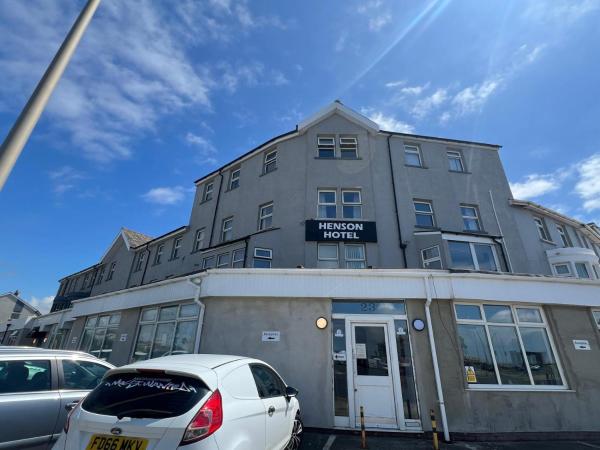 På billedet ses objektet Henson hotel beliggende i byen Blackpool.
