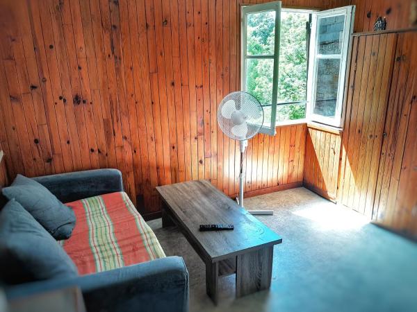 Auf dem Foto ist das Objekt Le Petit Célé appartement T1 équipée in der Stadt Capdenac zu sehen.