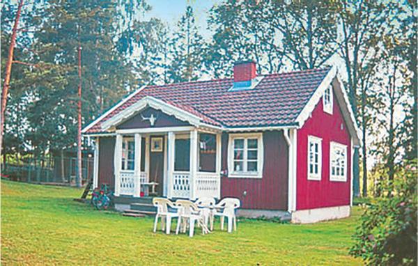 Na zdjęciu widoczny jest obiekt Nice Home In Blomstermåla With Sauna położony w mieście Abbetorp.