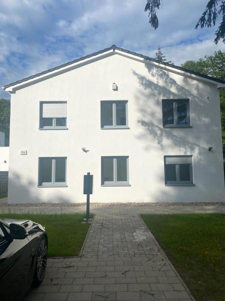 A la foto es mostra l'objecte Boardinghouse am Wald situat a la ciutat de Brieselang.