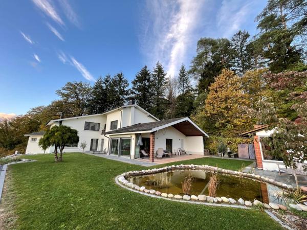 High-end-haus Mit Garten Und Extras - Büron