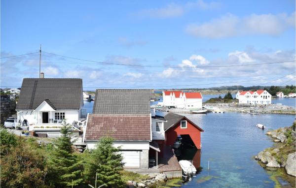 Nella foto è visibile l'oggetto Lovely Home In Vedavågen With Wifi situato nella città di Vedavågen.