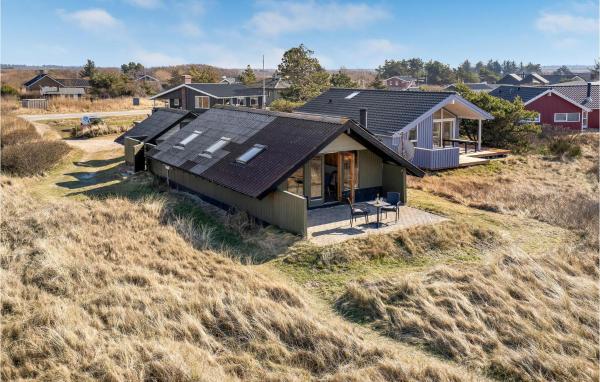 Auf dem Foto ist das Objekt Holiday Home Lakolk Rømø Denm Xa in der Stadt Bolilmark zu sehen.