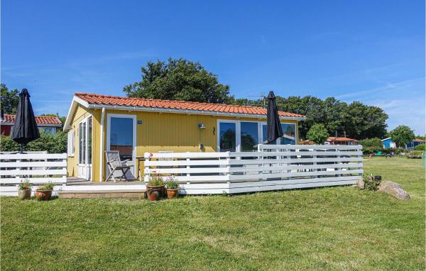 På billedet ses objektet Hus 55 A beliggende i byen Allinge.