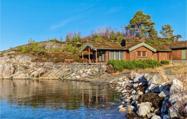 Na fotografii je vidět objekt 3 Bedroom Beautiful Home In Øydegard nacházející se ve městě Kvisvik.