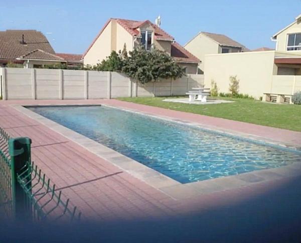 A la foto es mostra l'objecte Samantha's Guesthouse 2 situat a la ciutat de Strandfontein.