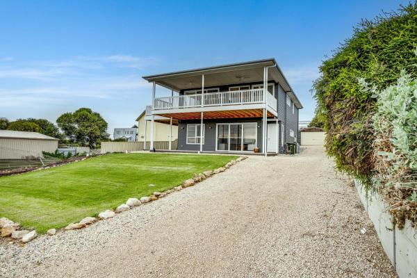 Driftwood Dunes - 67 Newell Avenue Middleton - No Linen Included - Middleton