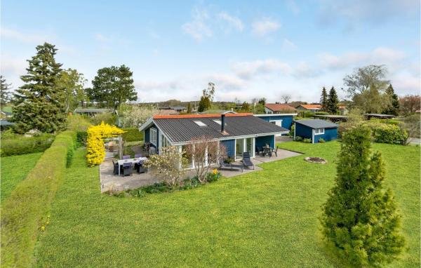 Na zdjęciu widoczny jest obiekt Cozy Home In Jægerspris With Wifi położony w mieście Kyndby.