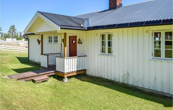 写真にはHov市にあるHoliday Home Hunndal Skumlivegenが写っています。