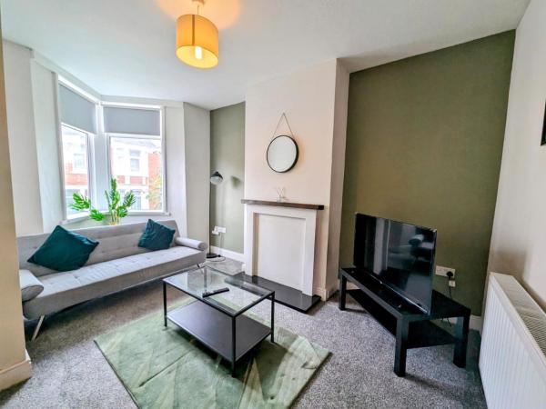 Na fotografii je vidět objekt 2 Br Home Close To Newcastle City Centre nacházející se ve městě Gateshead.