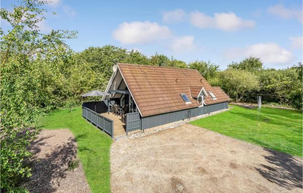 A la foto es mostra l'objecte Cozy Home In Rømø With Sauna situat a la ciutat de Toftum.