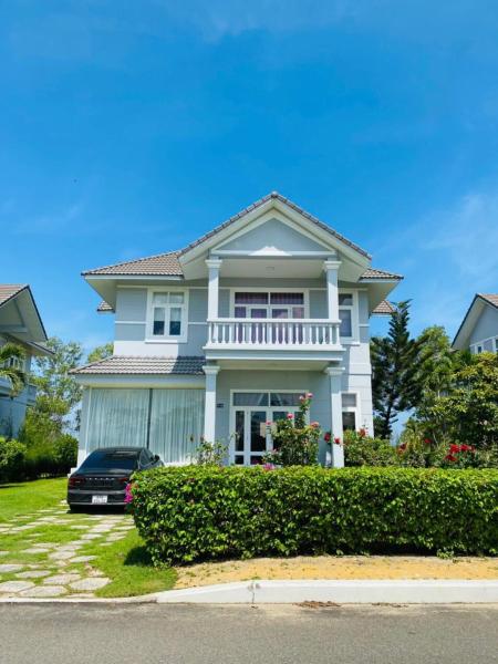 Na zdjęciu widoczny jest obiekt Sealinks Villa Beach PE48-PE88 położony w mieście Ấp Hòa Thanh (2).