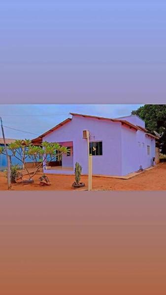 Na fotografii je vidět objekt Casa flôr de lavanda nacházející se ve městě Nobres.