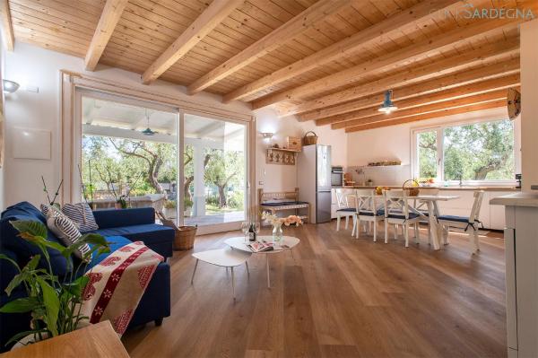 写真にはアルゲーロ市にあるVilla Celeste Countryside Deluxe near the beaches of Sardiniaが写っています。