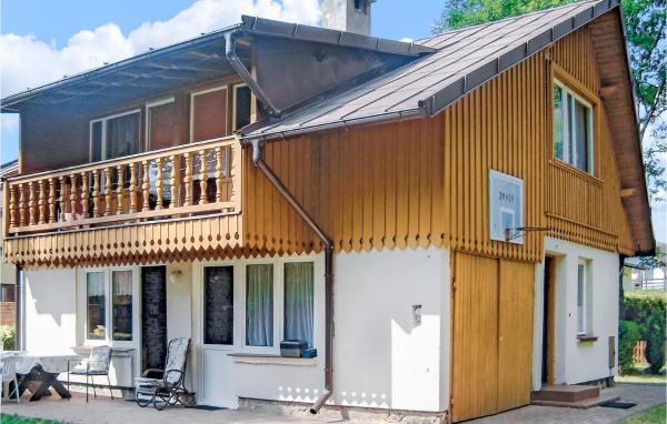 A la foto es mostra l'objecte Stunning Home In Rowy With Kitchen situat a la ciutat de Rowy.