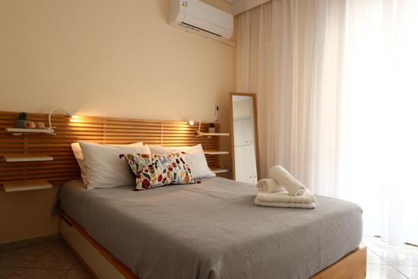A la foto es mostra l'objecte Isalos House situat a la ciutat de Kavala.