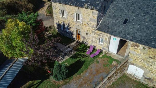 Gîtes De France 11 Personnes Au Teil - Chaudes-Aigues
