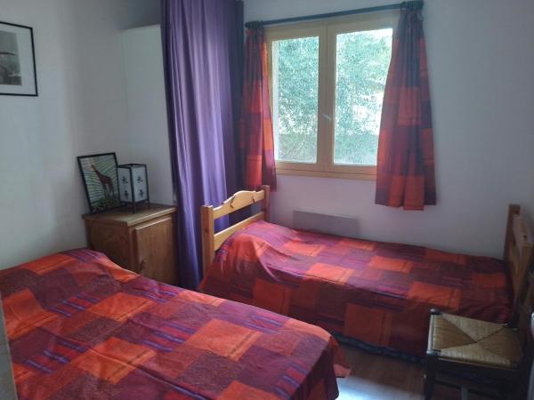 A la foto es mostra l'objecte maison de vacances à Paulhan situat a la ciutat de Bélarga.