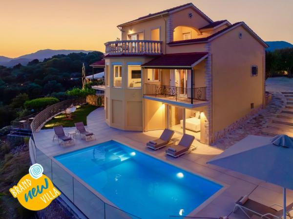A la foto es mostra l'objecte Estasia Luxury Villa with private pool by DadoVillas situat a la ciutat de Kommeno.