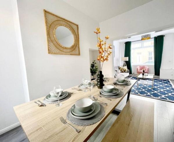 A la foto es mostra l'objecte Residency serviced accomodation liverpool situat a la ciutat de Litherland.
