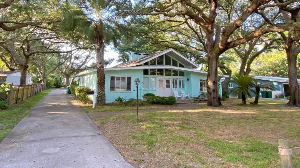 Foto 1: SUBLIME - 4-Bedroom Home home