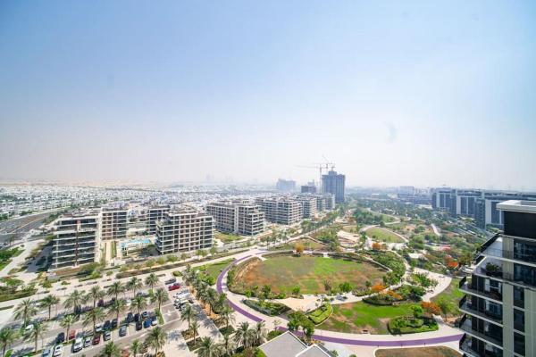 På billedet ses objektet Dubai Hills, Family 2-BDR with Park and city View beliggende i byen Dubai.