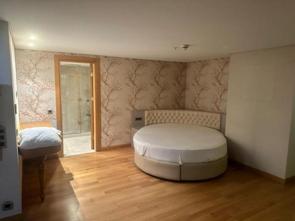 Na zdjęciu widoczny jest obiekt Viento Apart Hotel Only For Ladies położony w mieście Umraniye.