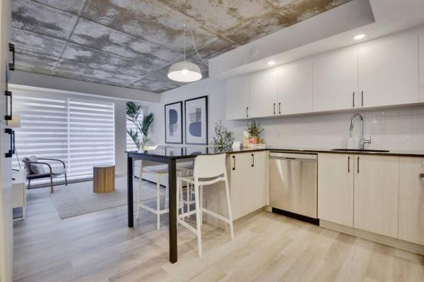 Fotografie 4: Condo - 305 Piscine BBQ WIFI