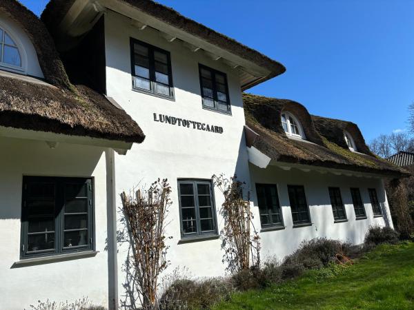 Auf dem Foto ist das Objekt Lundtoftegaard in der Stadt Kongens Lyngby zu sehen.