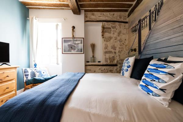Nella foto è visibile l'oggetto La Sanverine beautiful renovated duplex - historic center Vence situato nella città di Vence.