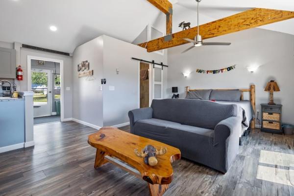 A la foto es mostra l'objecte Cheerful Cottage Close to Franconia Notch #4 situat a la ciutat de Carroll.