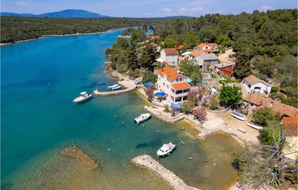 På billedet ses objektet Beautiful Apartment In Punta Kriza beliggende i byen Punta Križa.